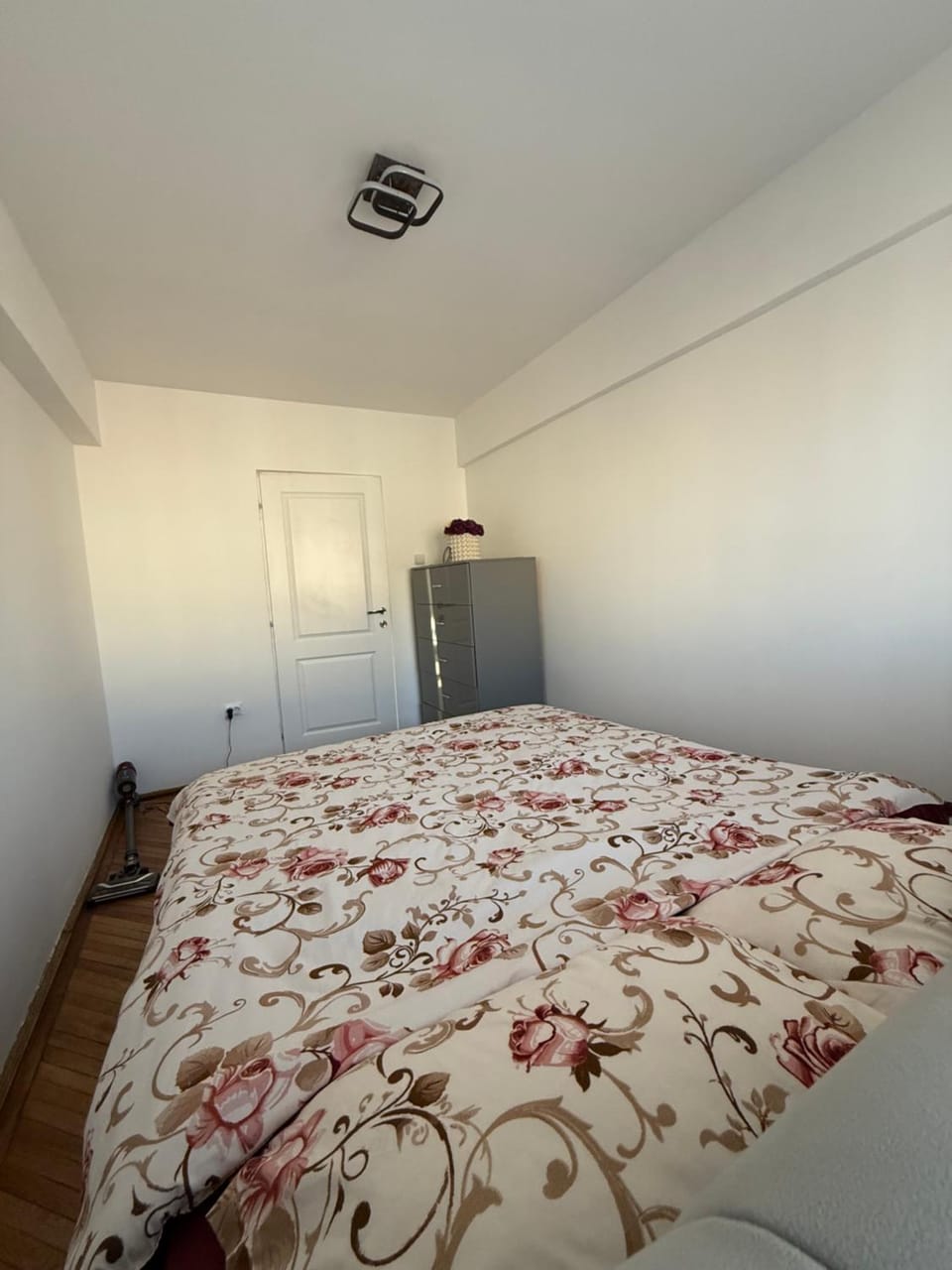 Apartamentul lui Radu Apartment in Romania