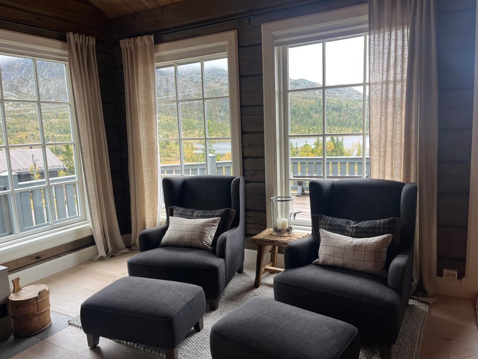ØRNENIPA LODGE- flott hytte med 6 sov, 2 bad og beste beliggenhet House in Viken, Norway