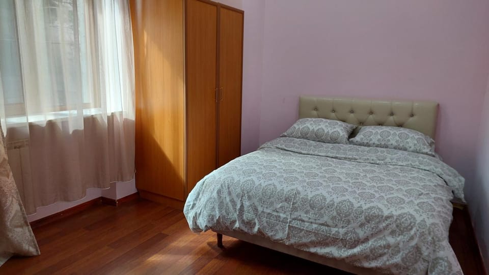 Bedroom, wardrobe