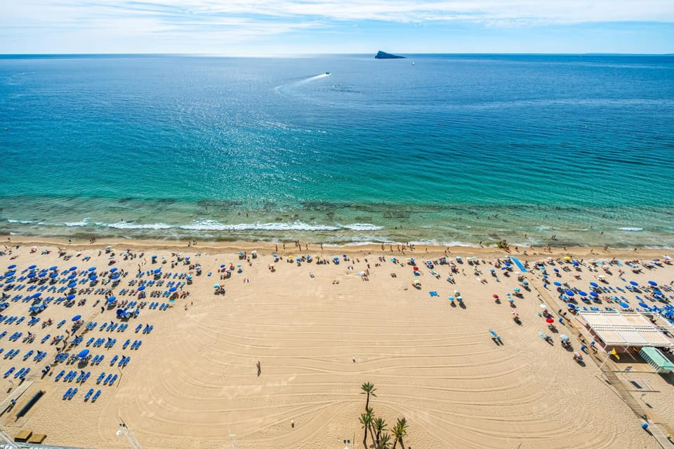 Nearby landmark, Day, People, Natural landscape, Beach, Sea view, sunbed