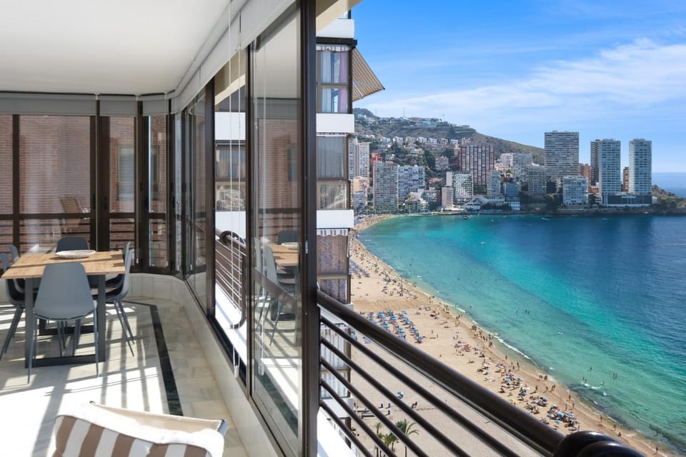 Day, Natural landscape, View (from property/room), Balcony/Terrace, Living room, Dining area, Mountain view, Sea view