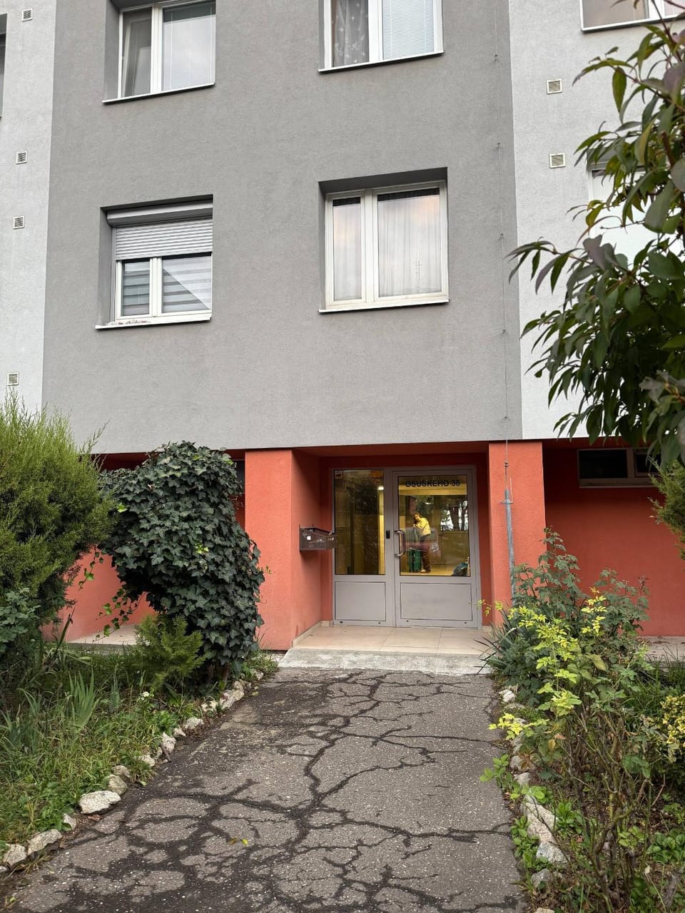 Property building, Facade/entrance