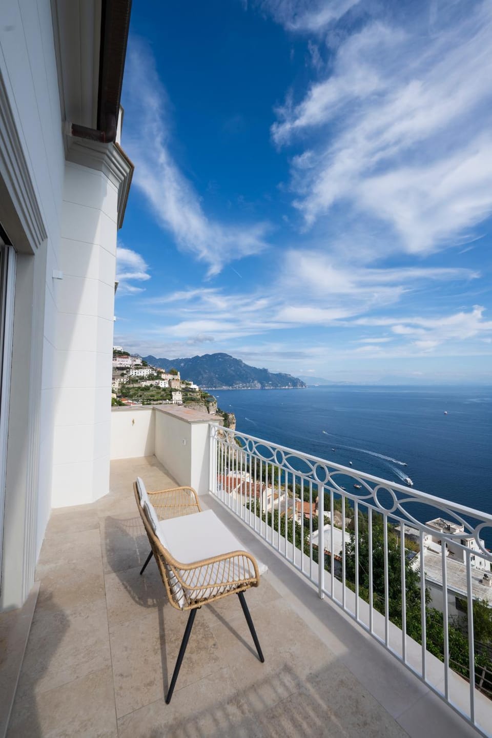 Balcony/Terrace, Mountain view, Sea view