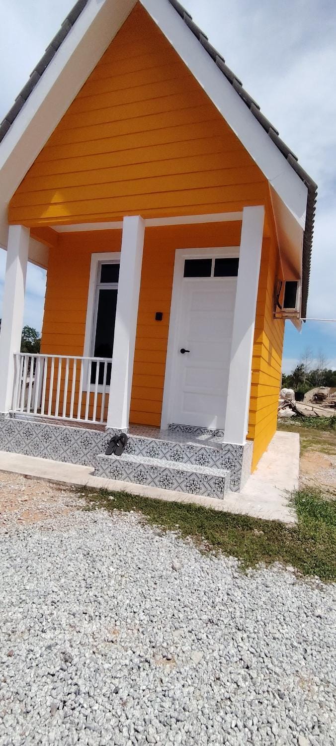 Golden Roomstay Cheq Ayoh Pantai Penarik Setiu House in Terengganu, Malaysia