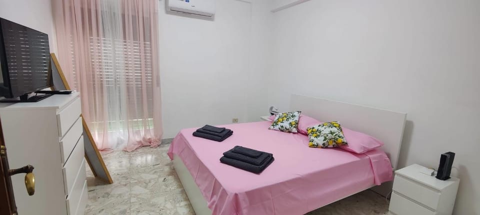 TV and multimedia, Bedroom, air conditioner