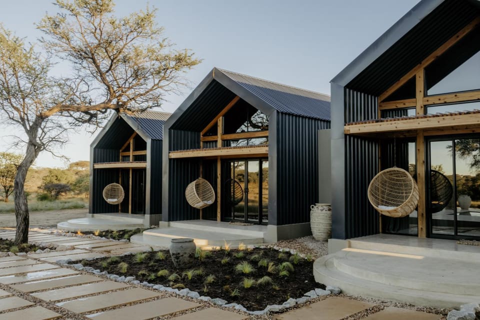 Property building, Patio, Day, Garden view