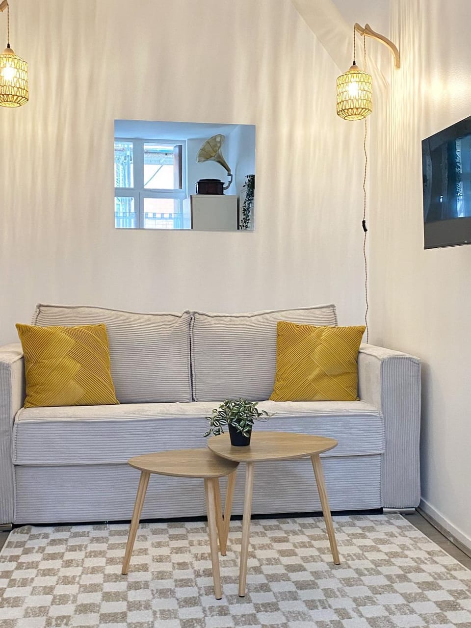 TV and multimedia, Living room, Seating area