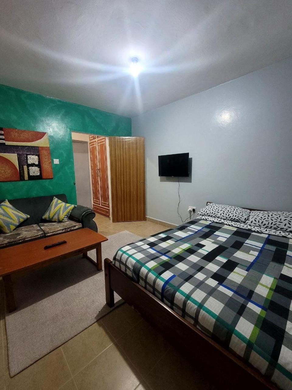 Photo of the whole room