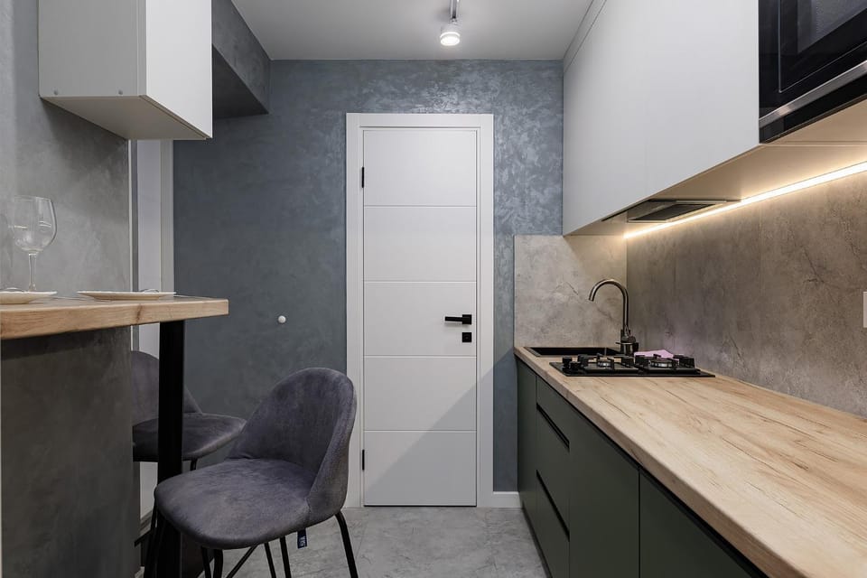 Kitchen or kitchenette