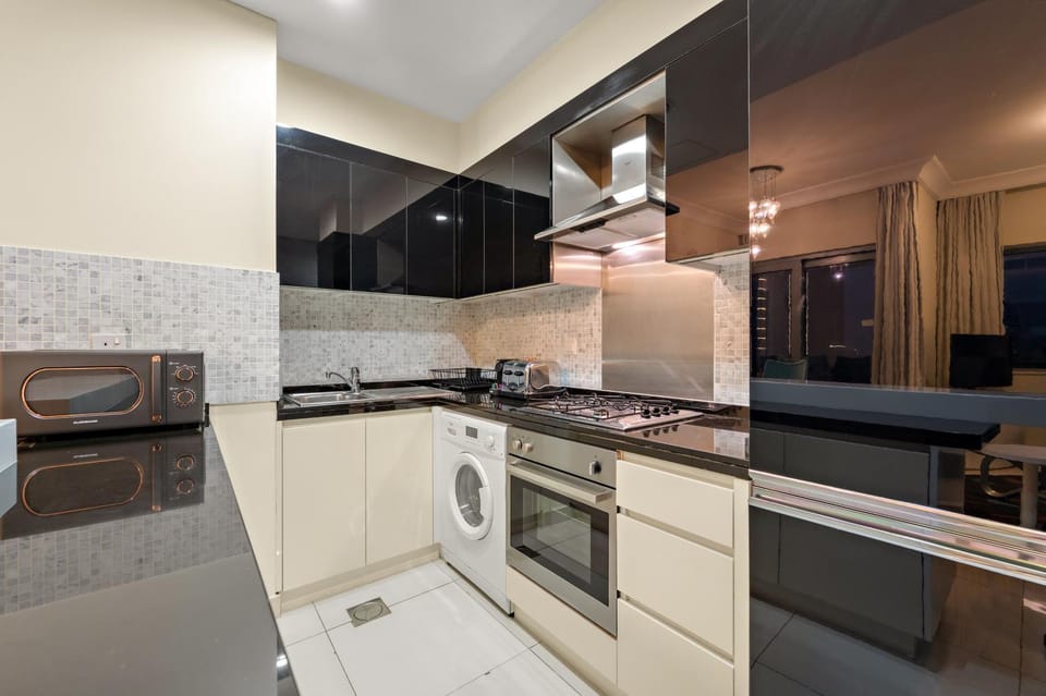 FIRST CLASS 1BR Iconic Burj Khalifa View Apartment in Dubai