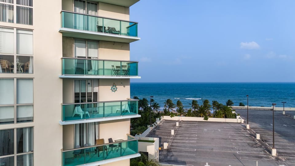 Natural landscape, View (from property/room), Balcony/Terrace, Sea view