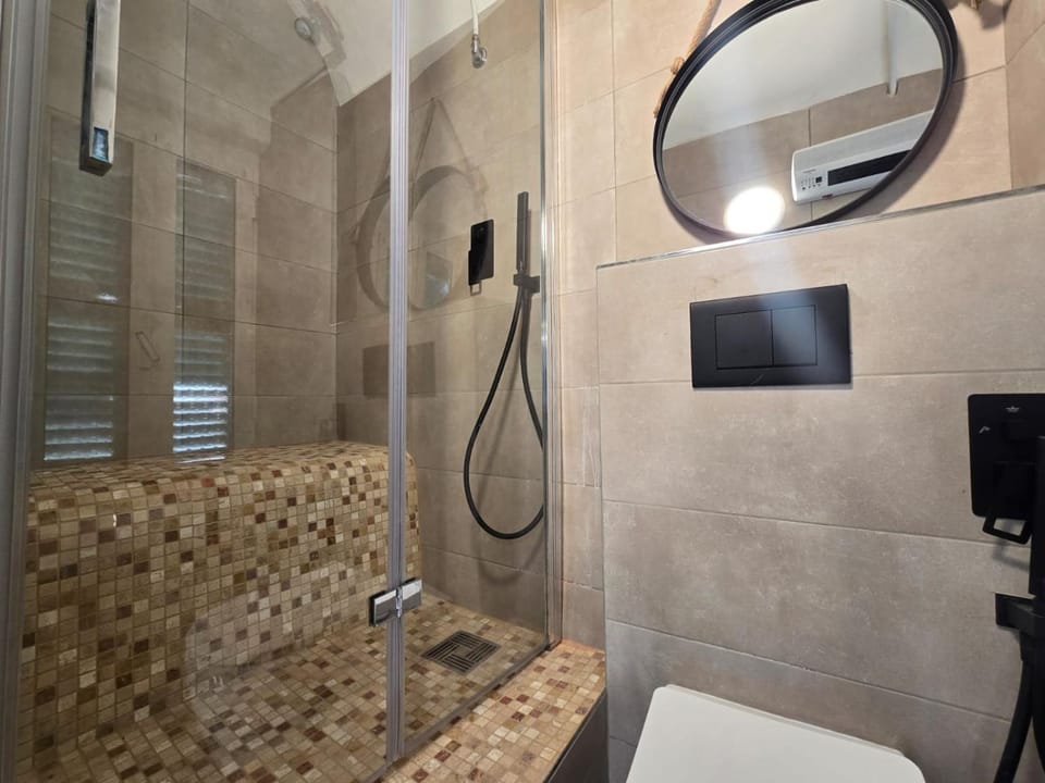 Palmari Studio - 2 Minutes from the Ariston - Wi-Fi Apartment in Sanremo