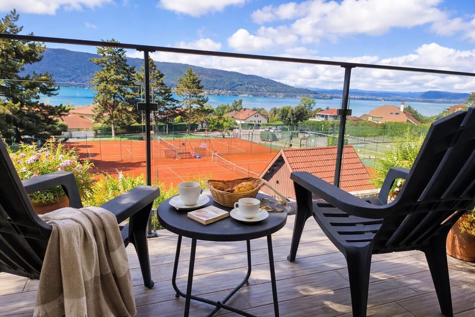 Charmante Vue sur Lac Vacation rental in Menthon-Saint-Bernard