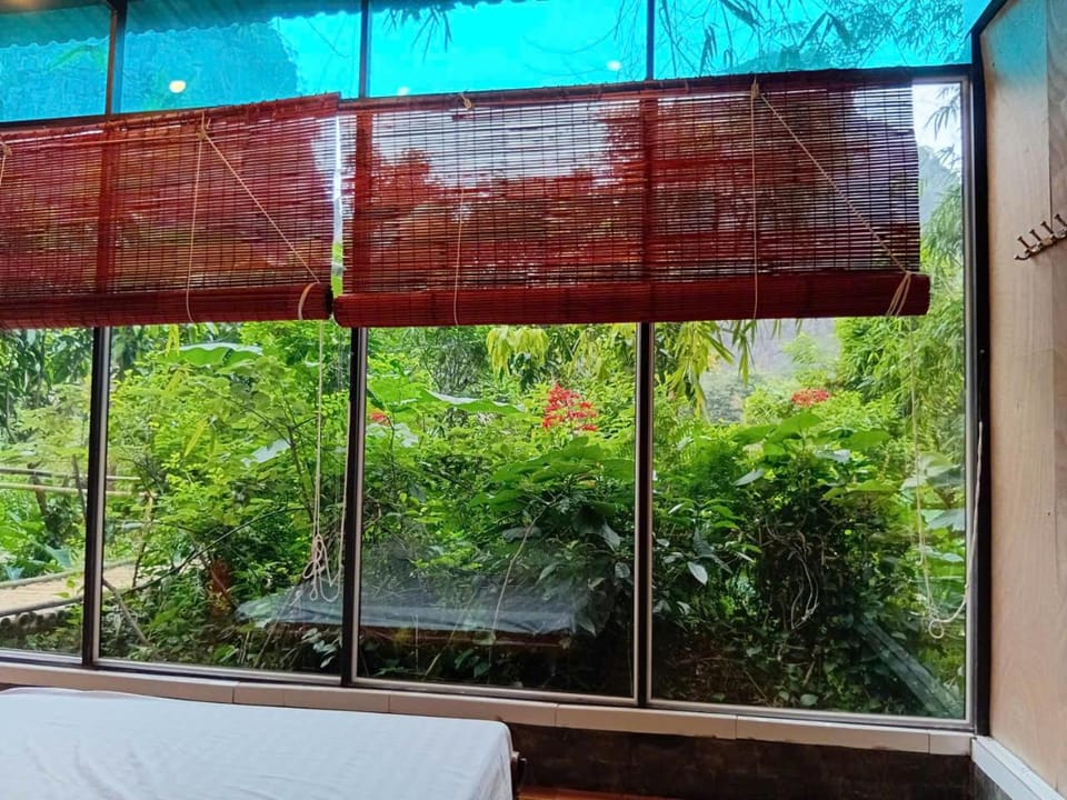 Chezbeo Bungalow Ninh Binh Nature lodge in Laos