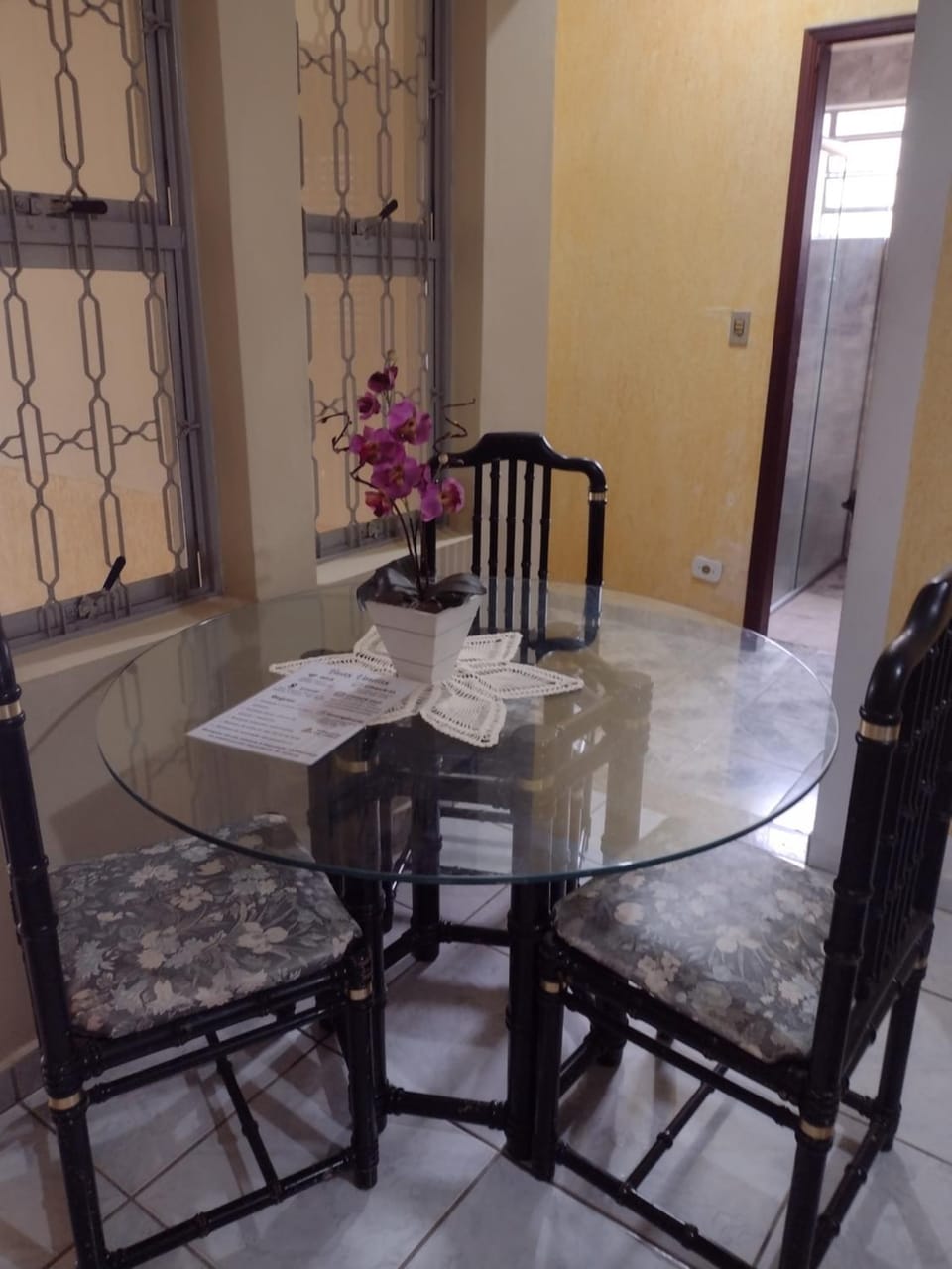 Casa na área central com 3 quartos House in State of São Paulo