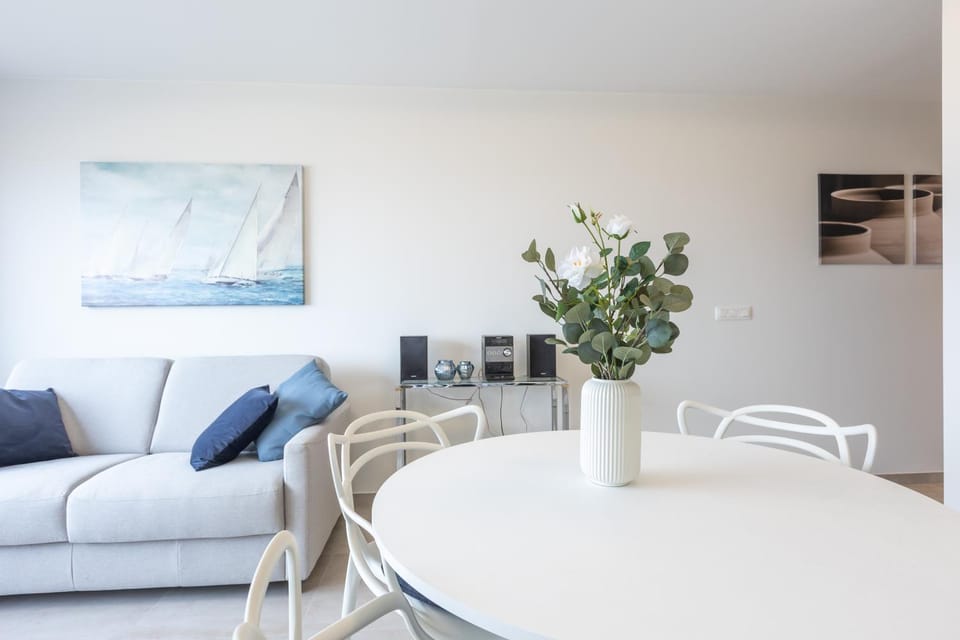 LECOMTE - Beachfront seaview 196 Apartment in Ostend