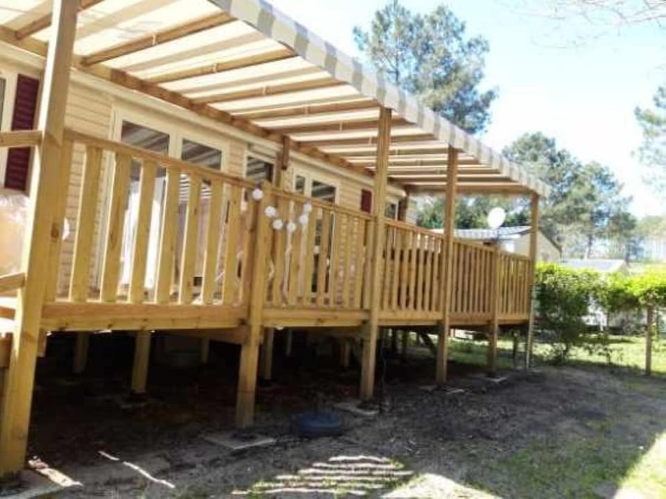 Property building, Garden, Balcony/Terrace, Balcony/Terrace