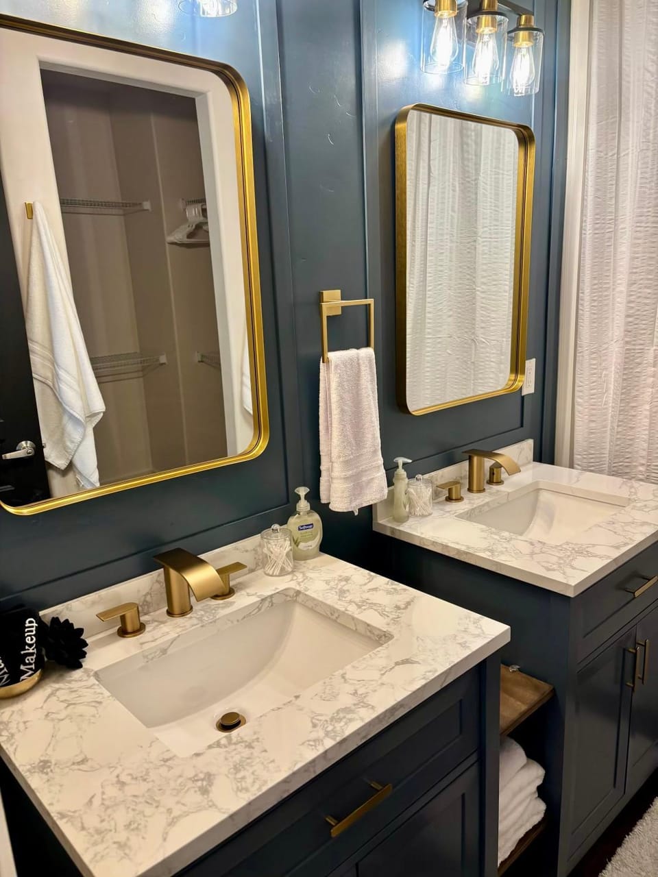 NEW! 3 Private King Suites Walk to The Village House in Meridian