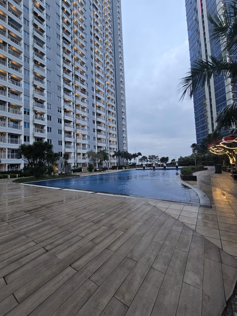 Property building, Swimming pool