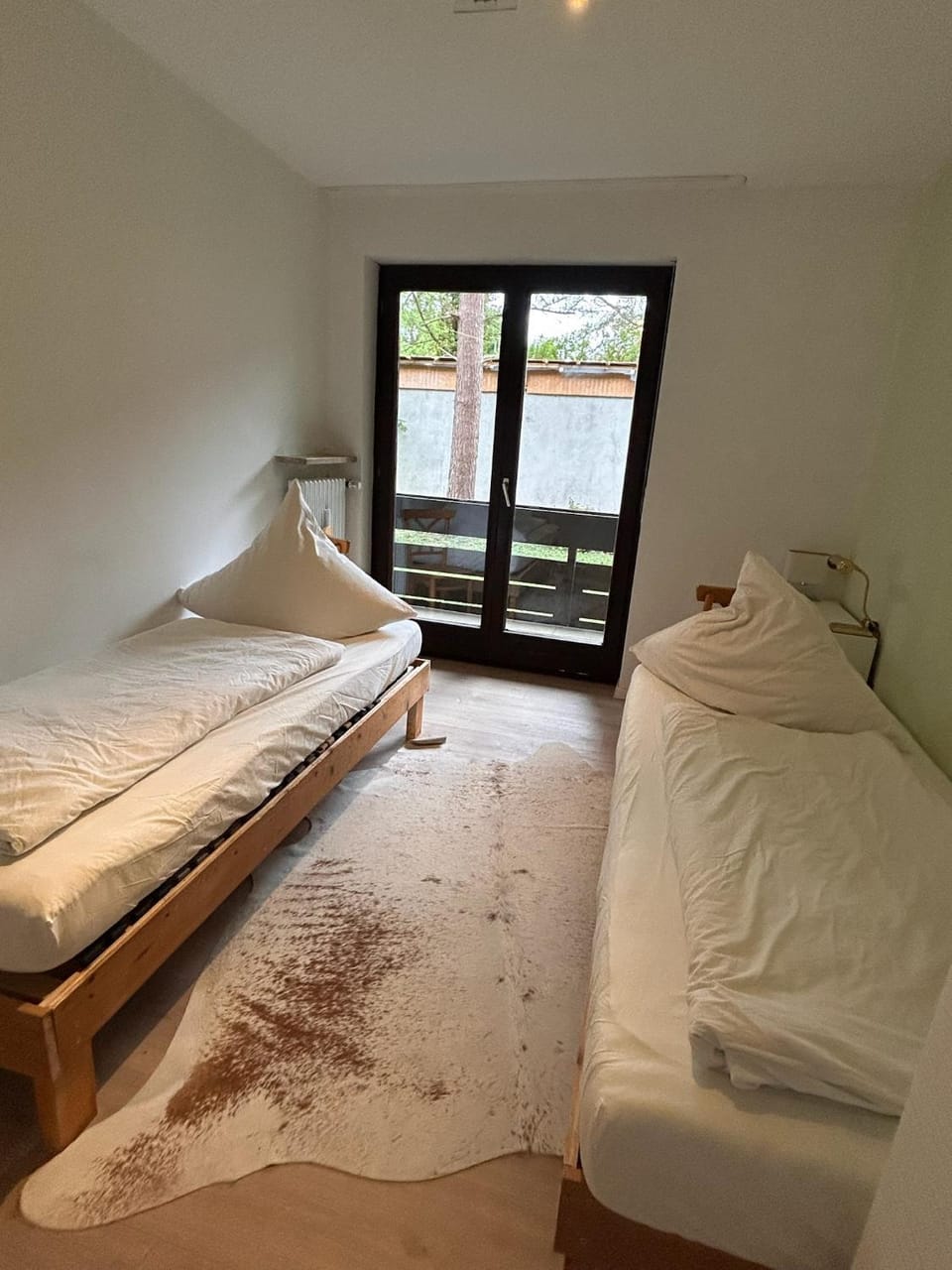 Oli Munich suburb Apartment Garden Balcony Apartment in Munich