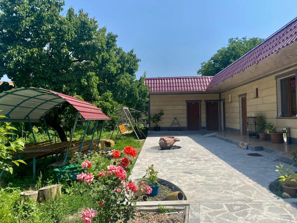 Spring, Day, Garden, Garden view, Inner courtyard view