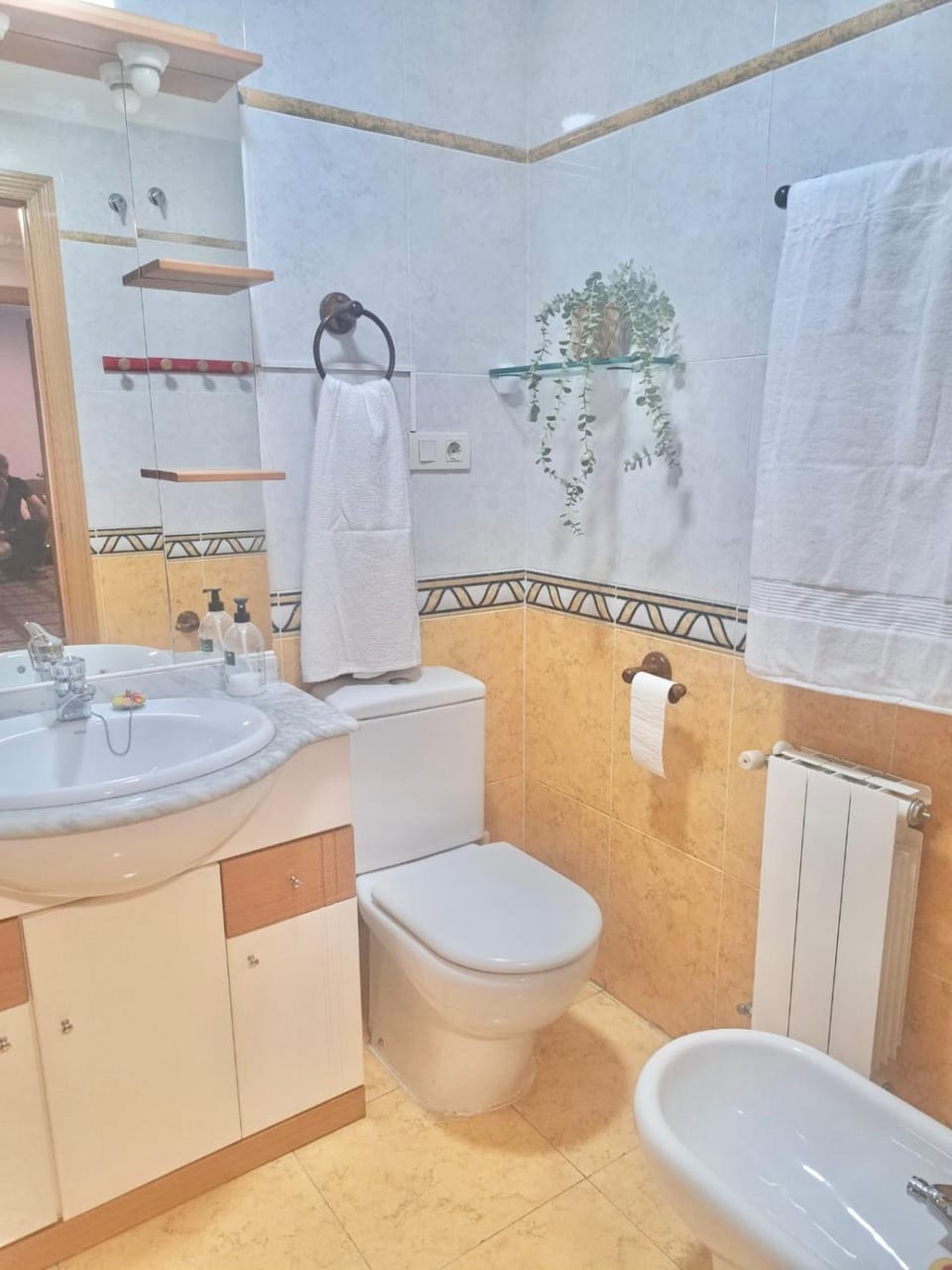 Apartamento a 5 minutos del Centro Parking Privado Apartment in Oviedo