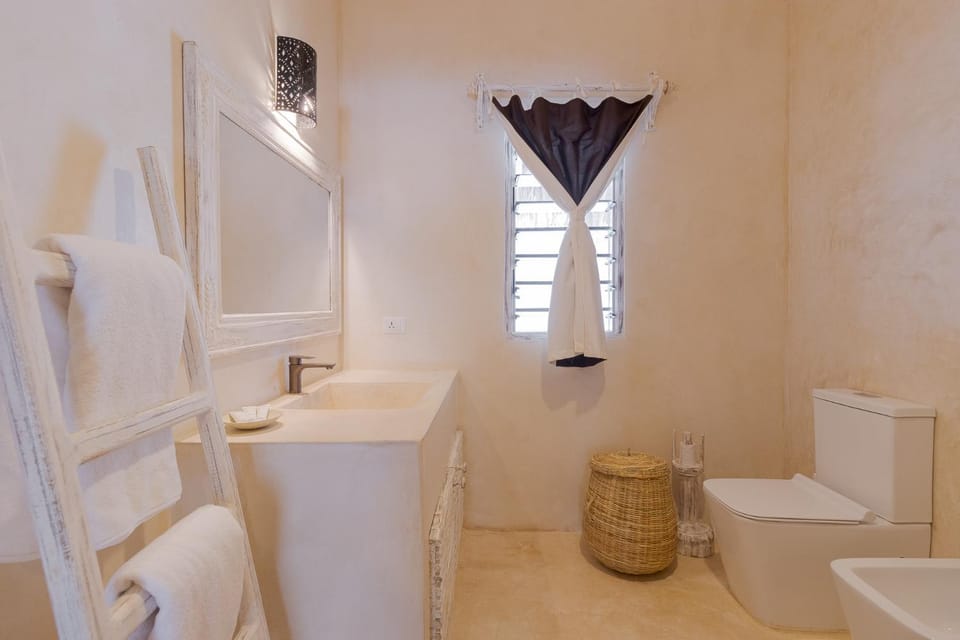 Leopard House Apartment in Kenya