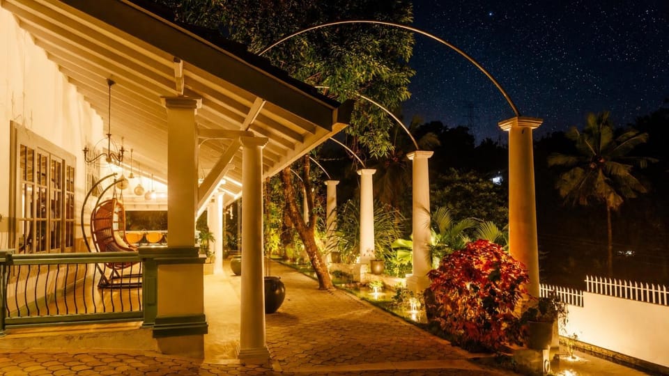Hebron Gardens House Villa in Central Province