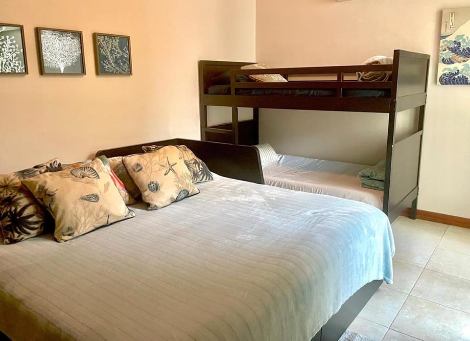 Beachside 1st Floor Condo Near Flamingo & Conchal House in Guanacaste Province