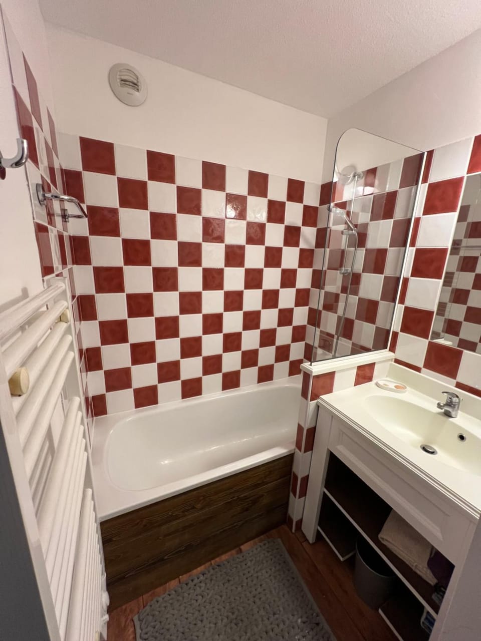 Bathroom, Bath