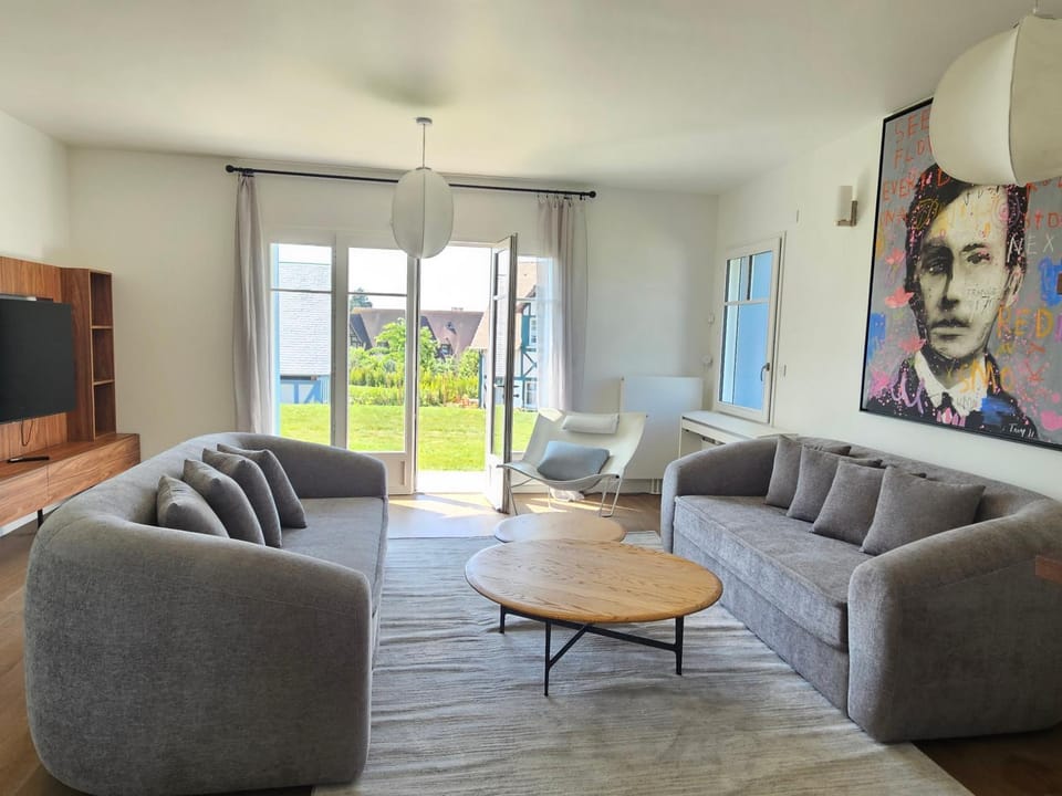 Superbe maison familiale, proche plage, 4 chambres Villa in Deauville