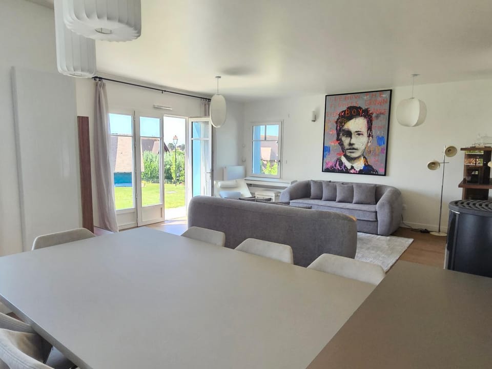 Superbe maison familiale, proche plage, 4 chambres Villa in Deauville