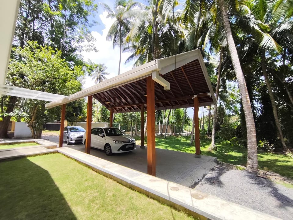 Priyanwada Lake Cottage House in Dambulla