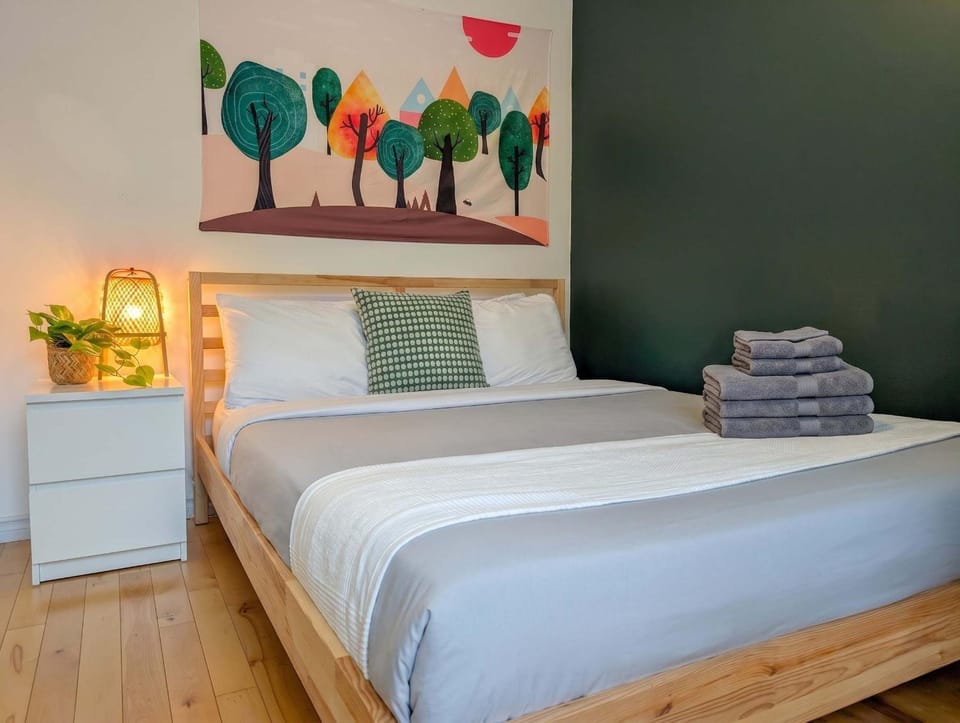 Limoilou Trendy 4 pers AC Near Downtown Apartment in Quebec City