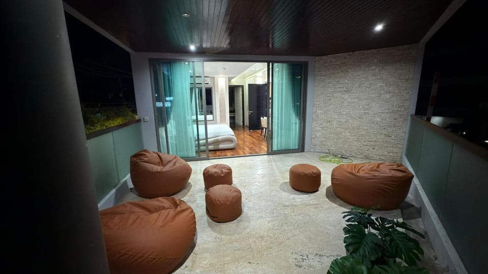 Квартира в центре Бангтао в комплексе The Regent Bangtao Apartment in Choeng Thale