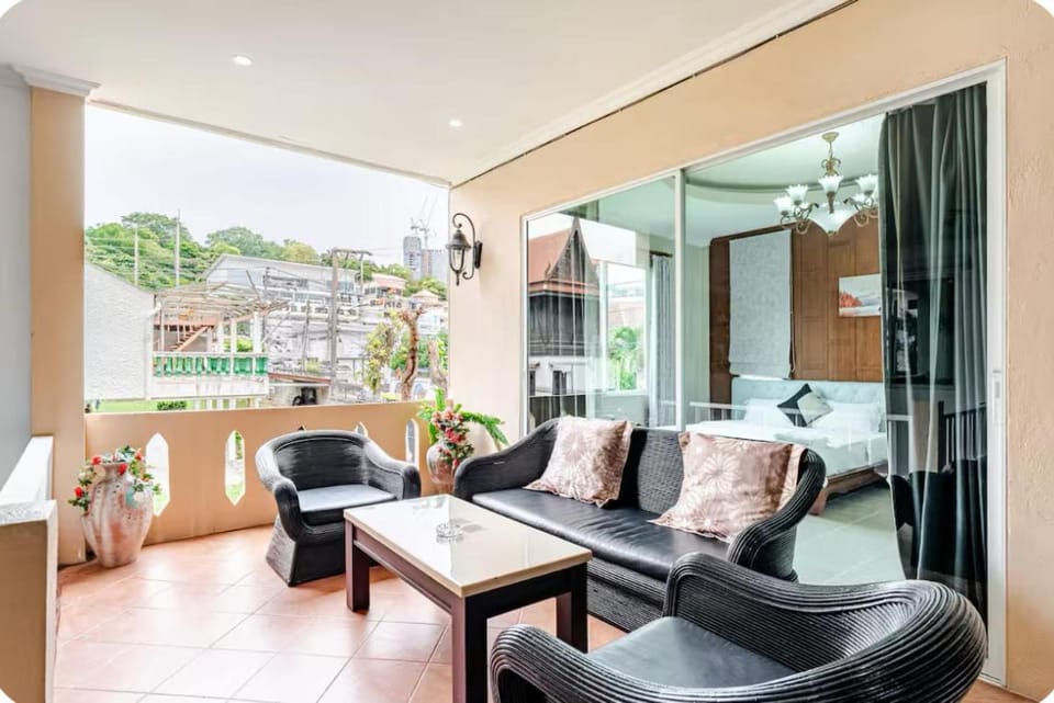G happy village Villa in Pattaya City