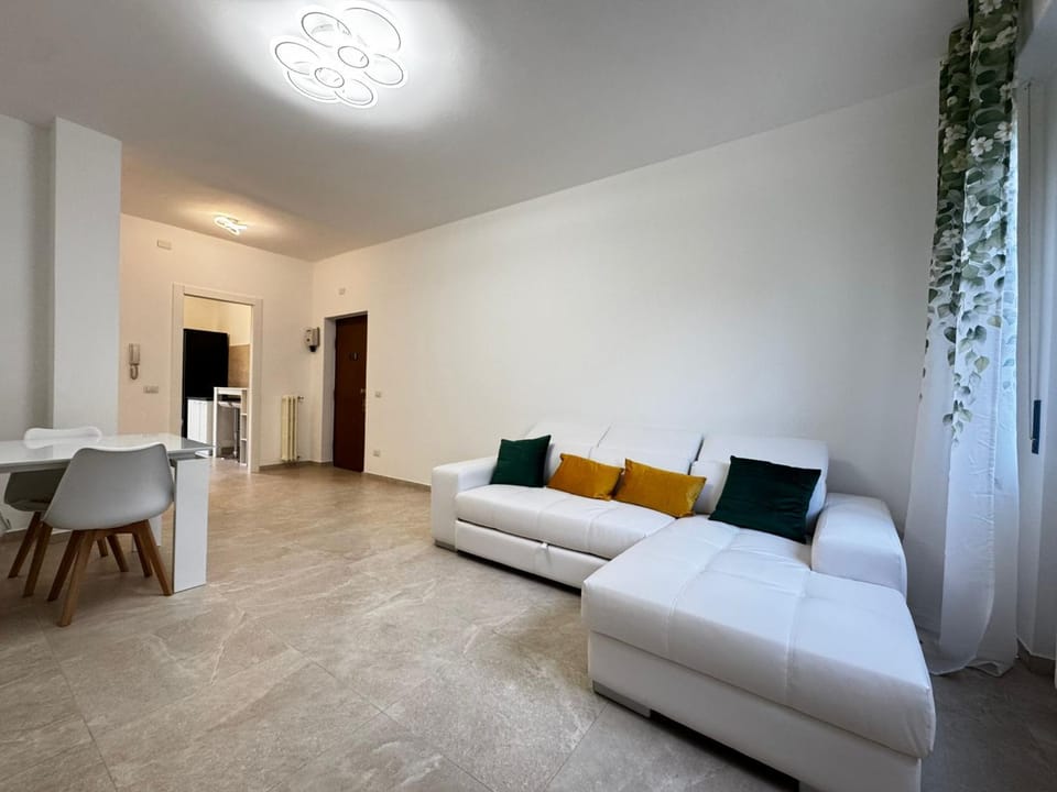 Photo of the whole room, Seating area, Dining area