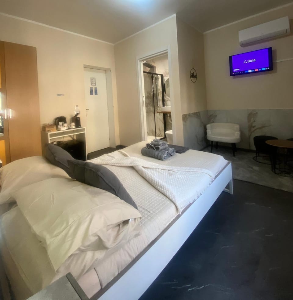 TV and multimedia, Bedroom