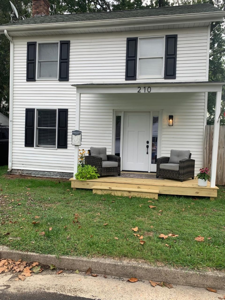 Property building, Patio, Neighbourhood, Street view
