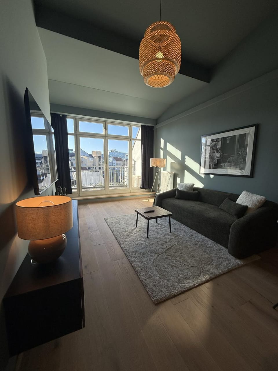 TV and multimedia, Living room, Seating area