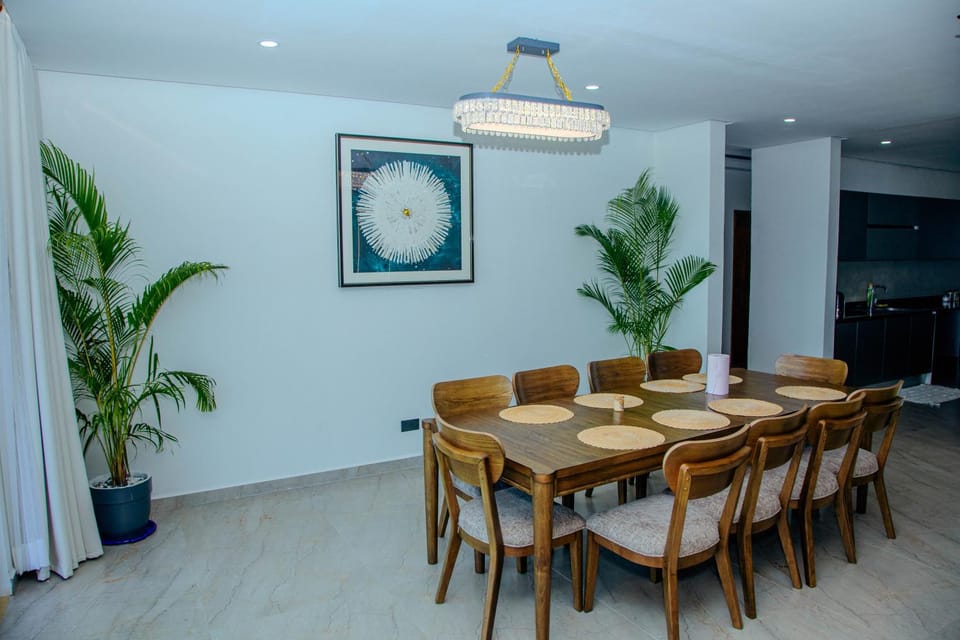 Semo's Aqua luxury 6 bedrooms Penthouse sea views Apartment in Mombasa