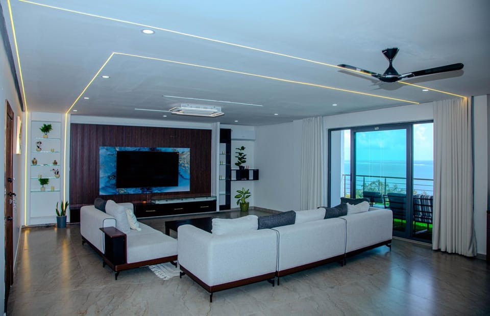 Semo's Aqua luxury 6 bedrooms Penthouse sea views Apartment in Mombasa