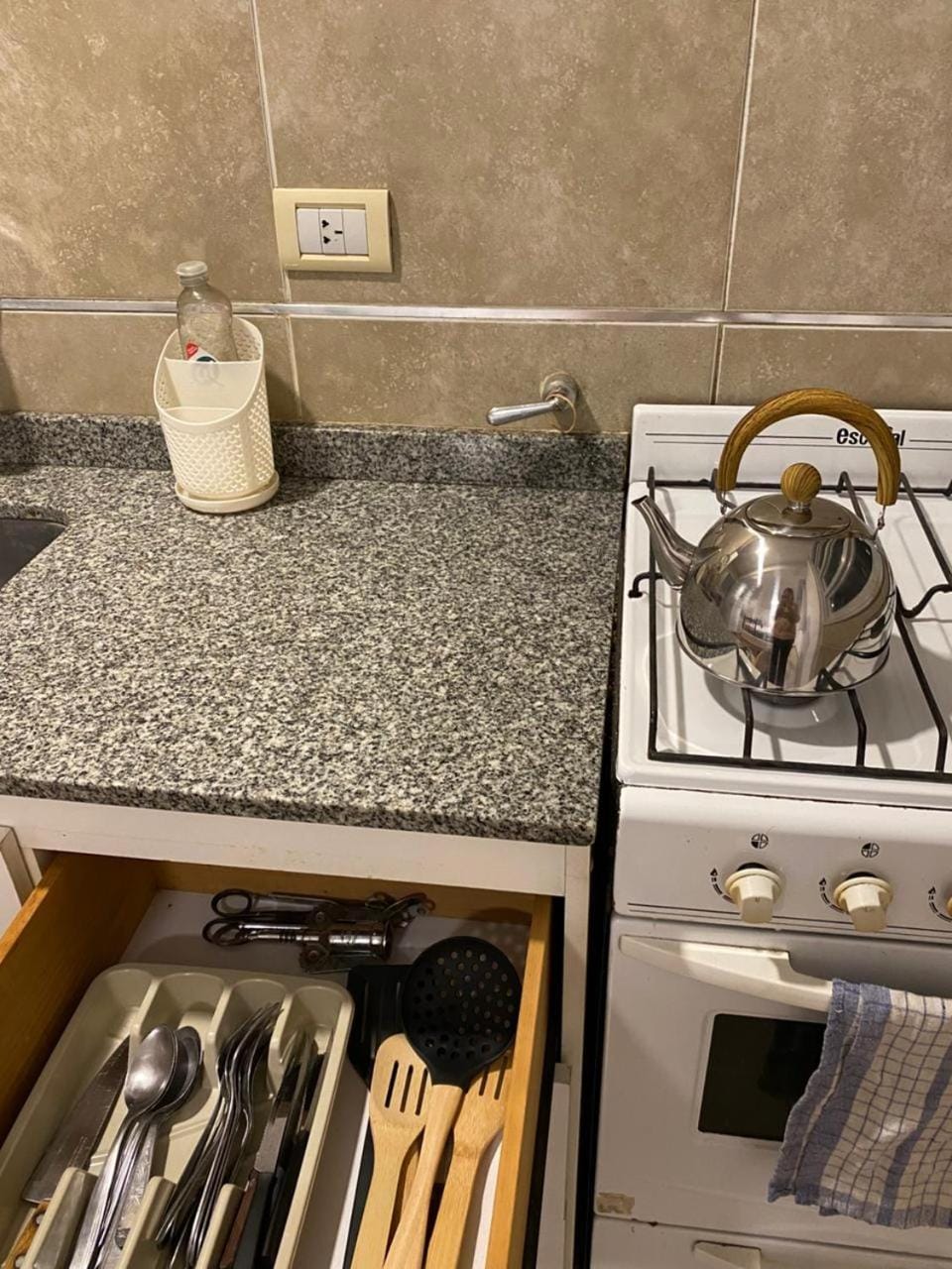 Kitchen or kitchenette