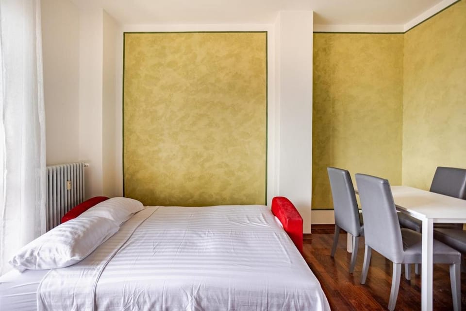 OLYMPIX STAY - Malpensa MXP - 24H Self Check-in - Parking - View Apartment in Lombardy