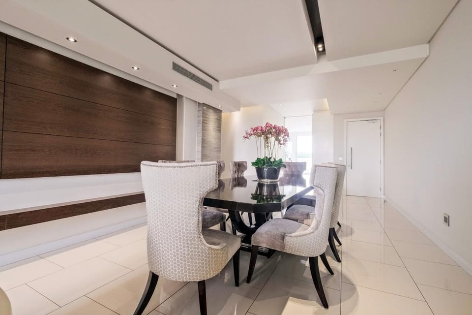 Luxury Sandhurst Sandton Stay Apartment in Sandton