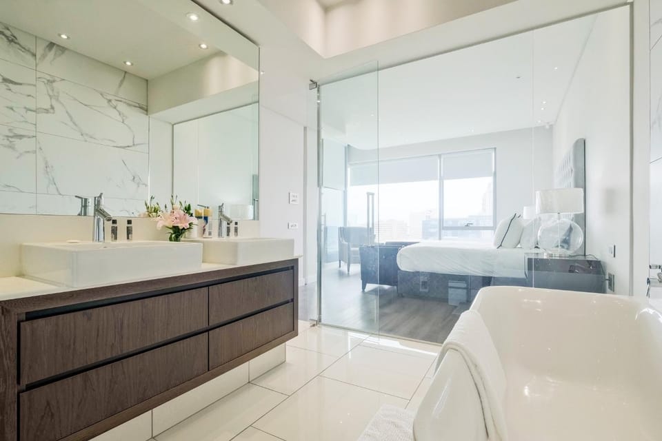Luxury Sandhurst Sandton Stay Apartment in Sandton