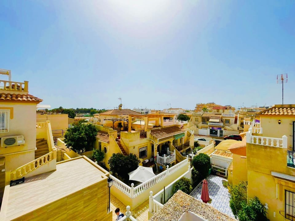 Casa Blanca- Charming Spanish Villa with Pool House in Vega Baja del Segura