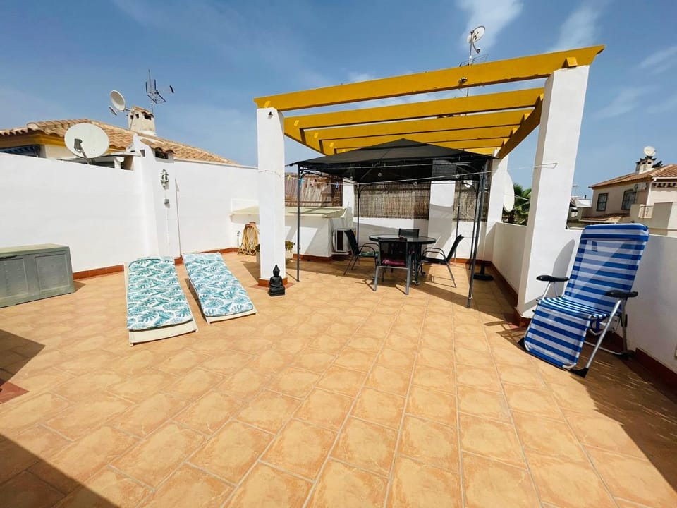 Casa Blanca- Charming Spanish Villa with Pool House in Vega Baja del Segura