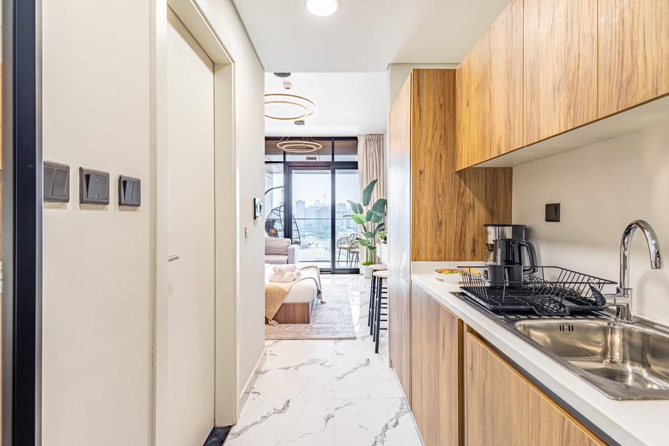 Charming Studio - Full Canal Views - 5 min walk from ADGM, Cleveland and Galleria - Perfect for Corporate Travelers - Big Balcony - Heart of Maryah Island Apartment in Abu Dhabi