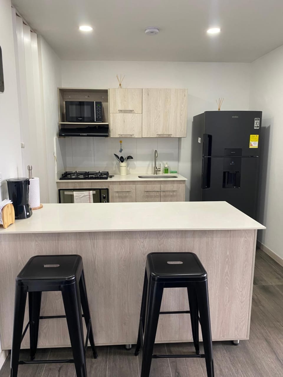 Kitchen or kitchenette, Dining area, oven